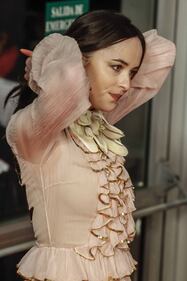 Dakota Johnson hot, sexy per "50 Sfumature di Nero" 68