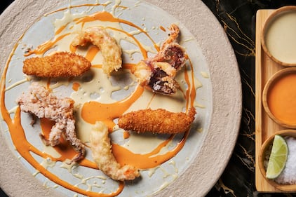 La cucina di Iyo Experience a Milano 6