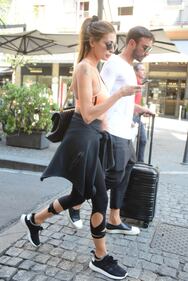 Cristina Buccino sexy fuori dalla palestra 5