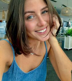 Sara Calabria: la sexy sorella di Davide, difensore del Milan 7