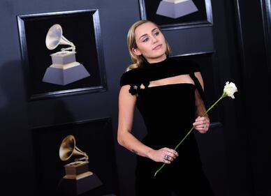 Miley Cyrus abbandona le trasgressioni ai Grammy 2018 8