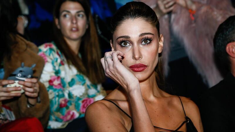Belen Rodriguez, un'estate sexy e svestita  18