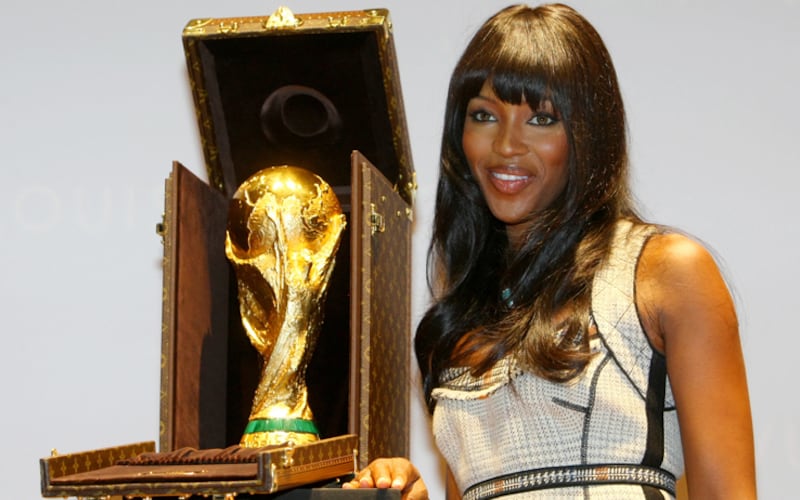 Naomi Campbell, 45 anni da Venere Nera 18