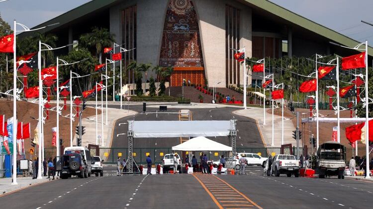 Papua Nuova Guinea, i poliziotti non pagati assaltano il parlamento