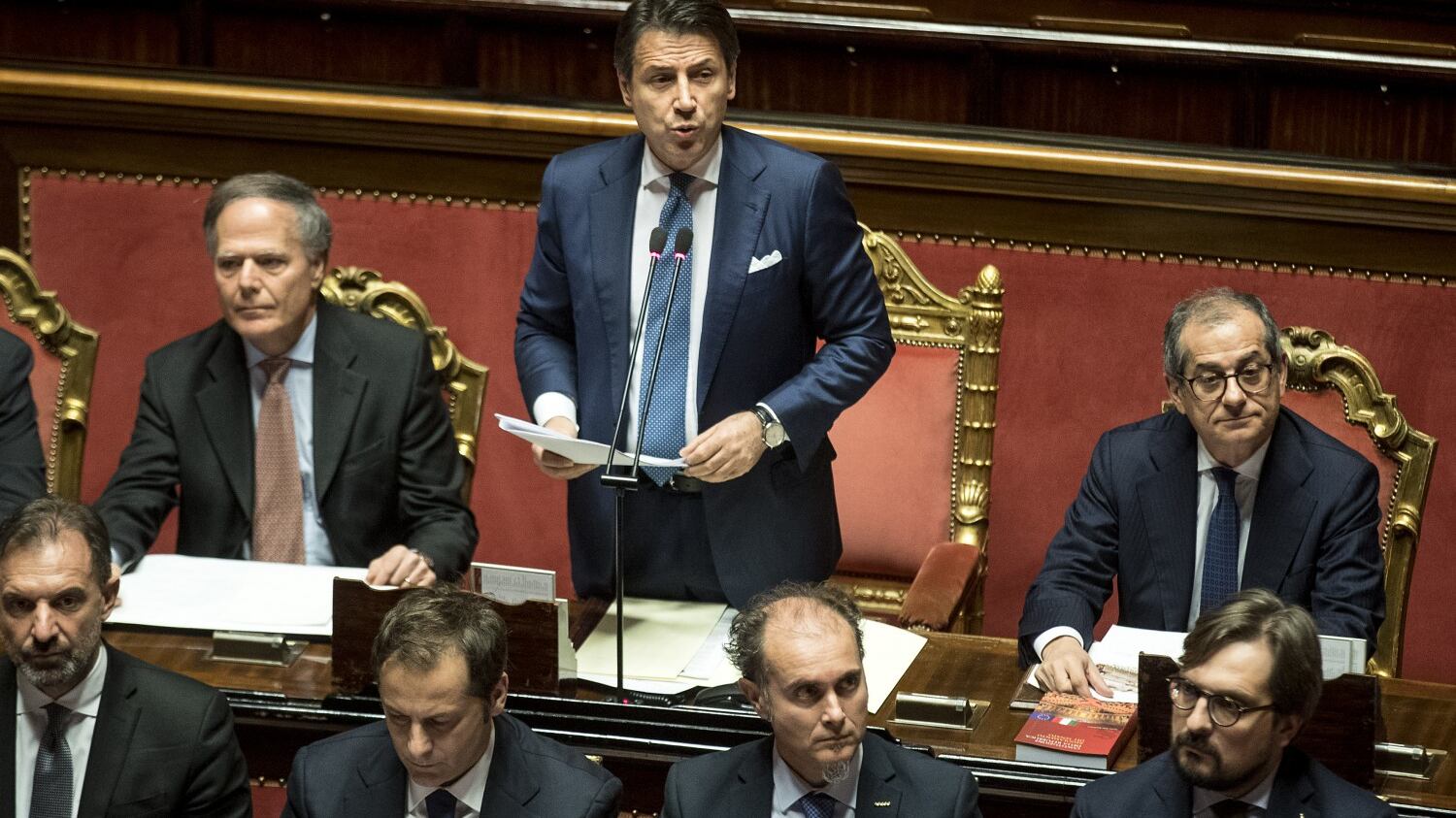 C'è l'ok della Ue alla manovra: stop alla procedura d'infrazione