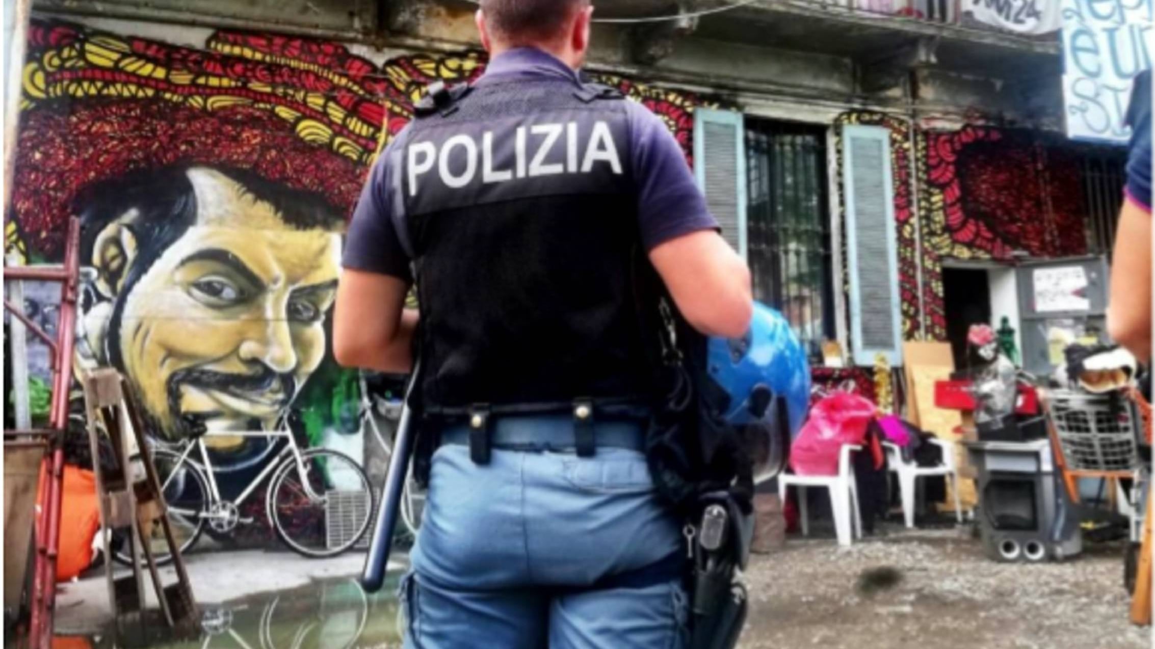 Addio "pirati", edificio sgomberato in via Cozzi