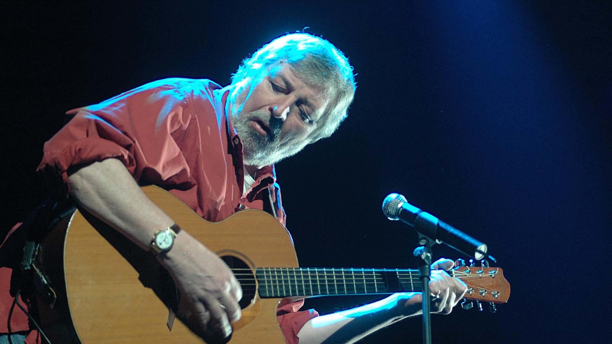 Guccini: "Piaccio a Salvini? Pure Dante fu letto da cani e porci"