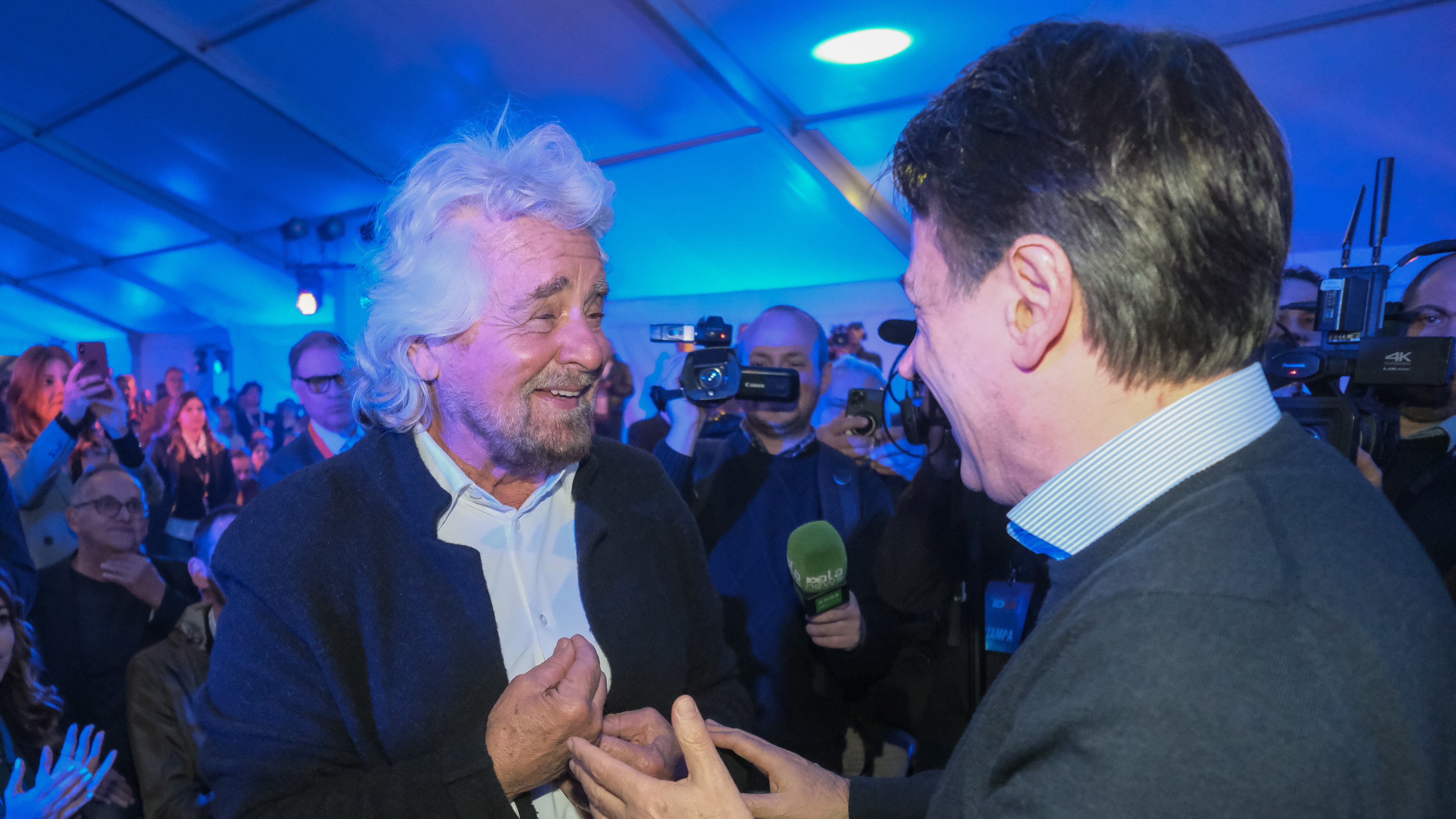 Grillo prepara un video per boicottare il leader