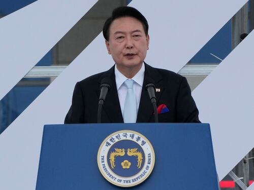 La Nord Corea alza i suoi caccia e il Sud risponde