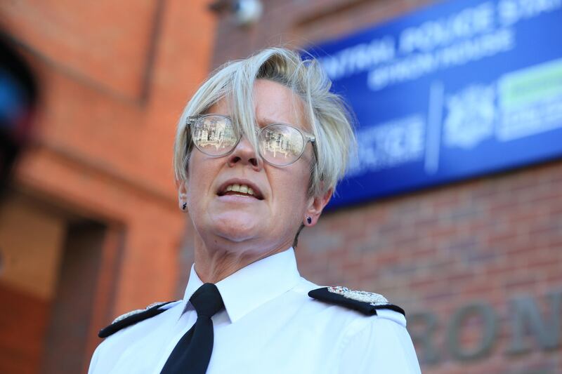 Orrore a Nottingham, tre persone accoltellate a morte: le immagini  11