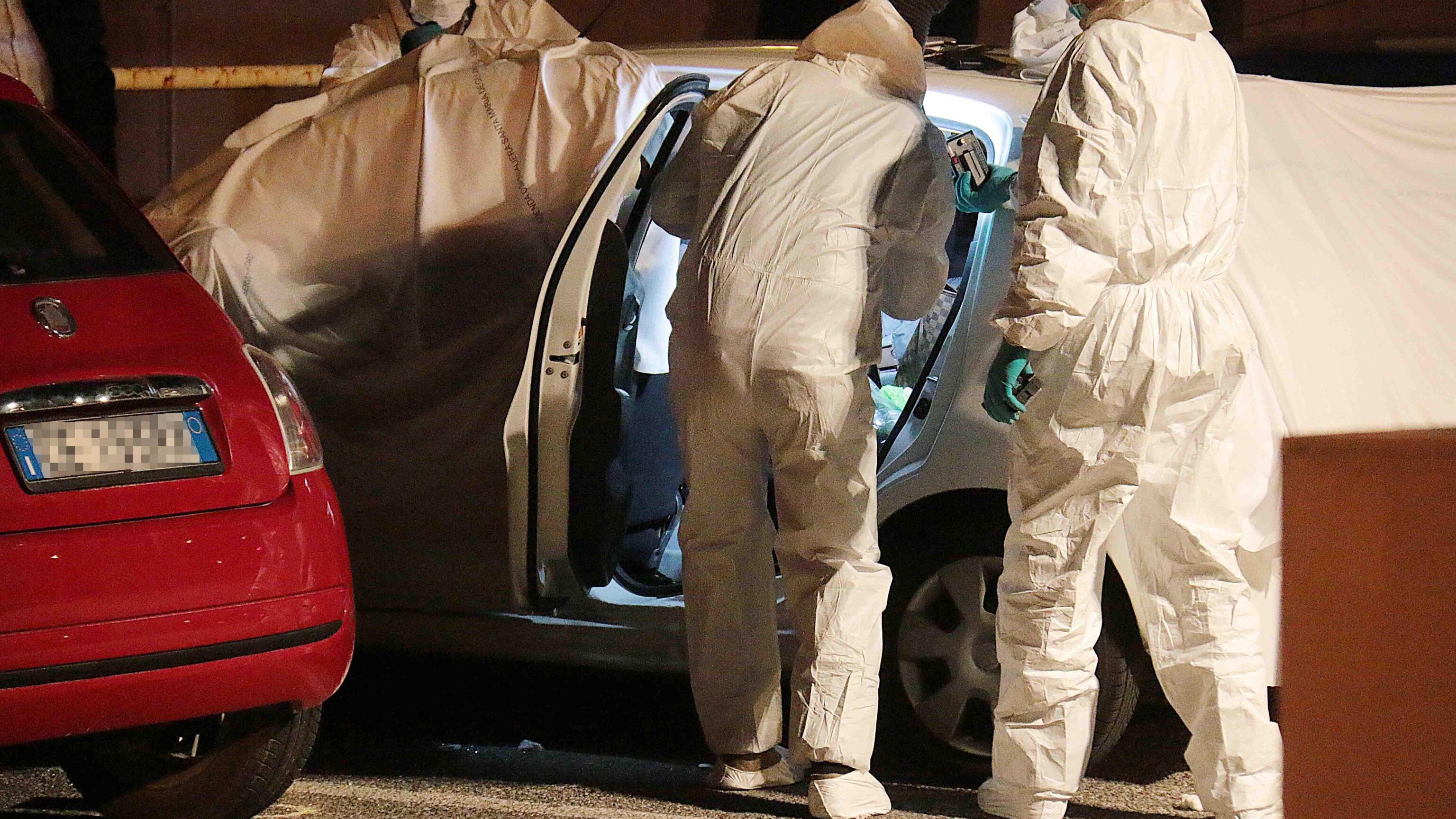 Pordenone, freddati in auto con 4 colpi di pistola un militare e la compagna