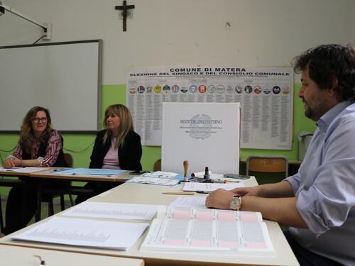 Quel premio che divide sulla legge elettorale