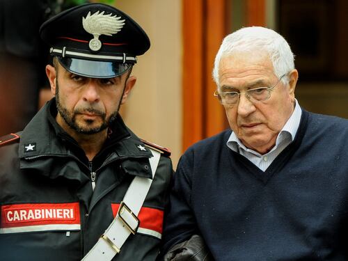 Mafia, blitz contro la nuova Cosa nostra: in manette l'erede di Riina