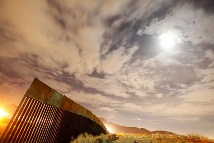 Il muro tra gli Stati Uniti e il Messico 19
