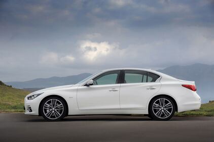 Infiniti Q50 12