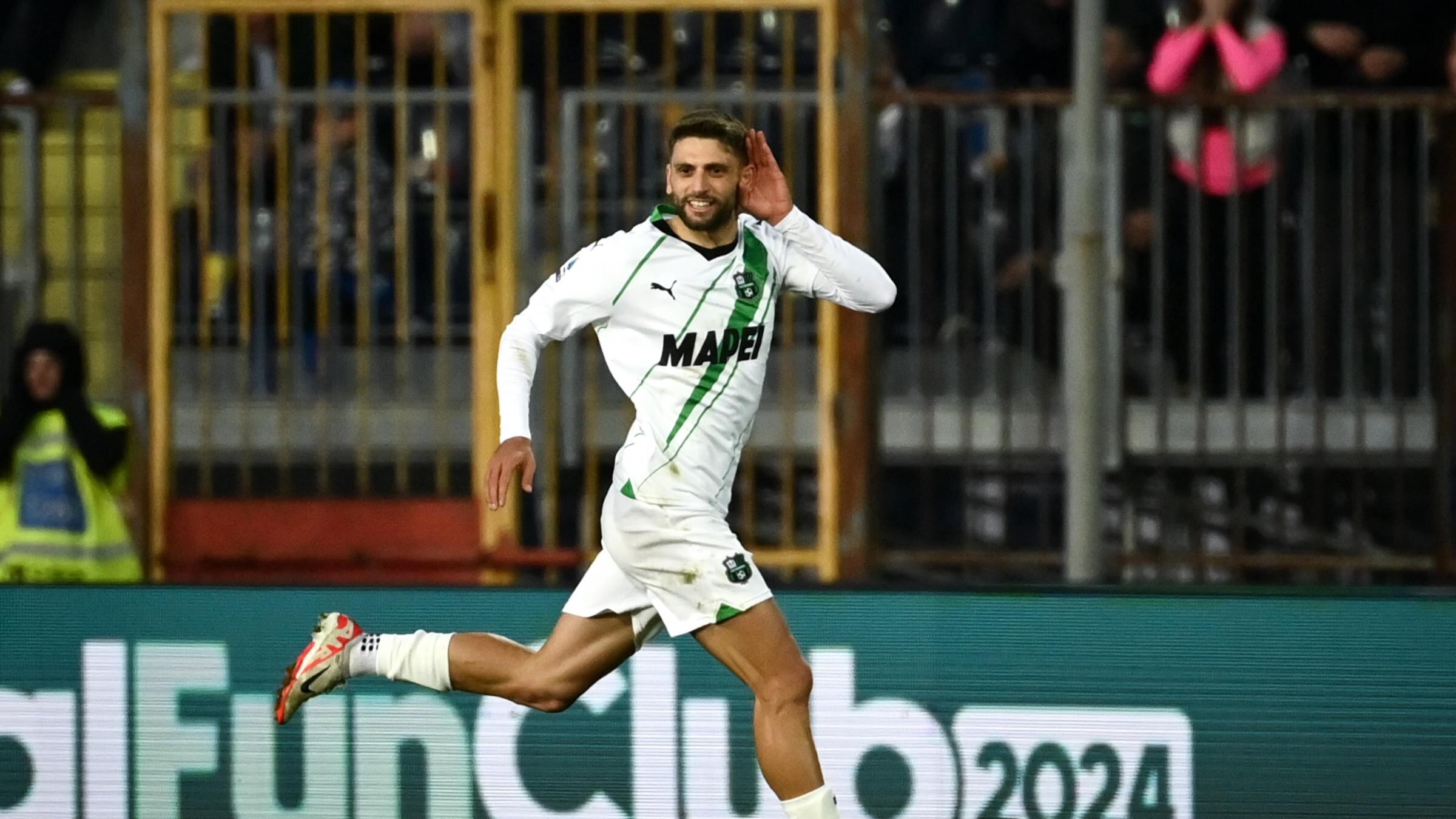 Calciomercato, tra colpi e sogni: duello italiano per Berardi, la Juve ha il piano per gli esterni