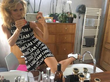 Justine Mattera senza slip su Instagram 8
