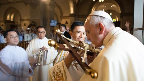 La messa "bagnata" del Papa a Tacloban 8