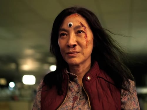 Oscar 2023, Michelle Yeoh e il post che potrebbe costarle il premio: cosa è successo