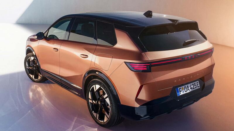 Nuova Opel Grandland 2024, guarda tutte le foto 3