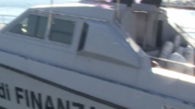 Maxi sequestro di droga al largo del Salento