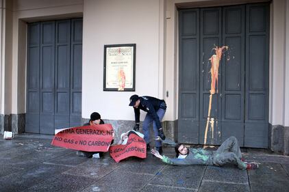 Atto vandalico Scala 4