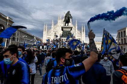 Inter, i festeggiamenti in Piazza Duomo 3