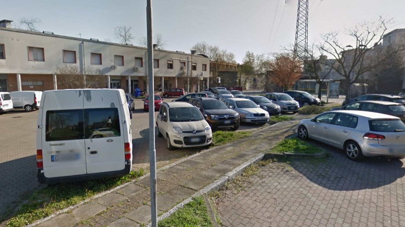 Parma, fermato magrebino: calci e pugni ai militari durante controllo