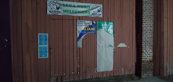 Melegnano, strappati manifesti dall'ingresso della sede della Lega 1
