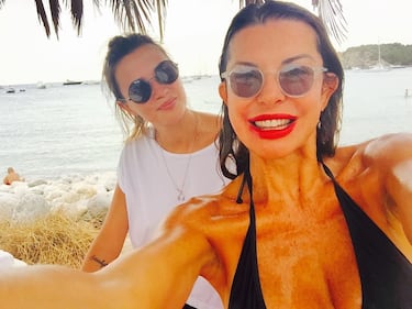 Alba Parietti, topless a Formentera 24
