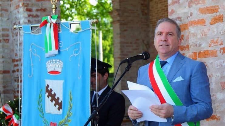 La spazzatura? La butta il sindaco