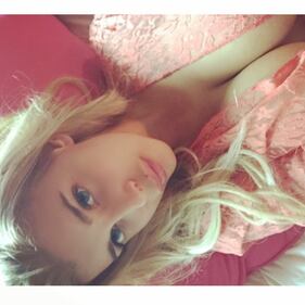 Charlotte Caniggia: scatti hot su Instagram 14