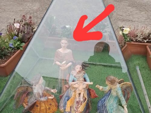 "San Giuseppe sembra una donna". Polemica a Senigallia per il presepe: verrà modificato