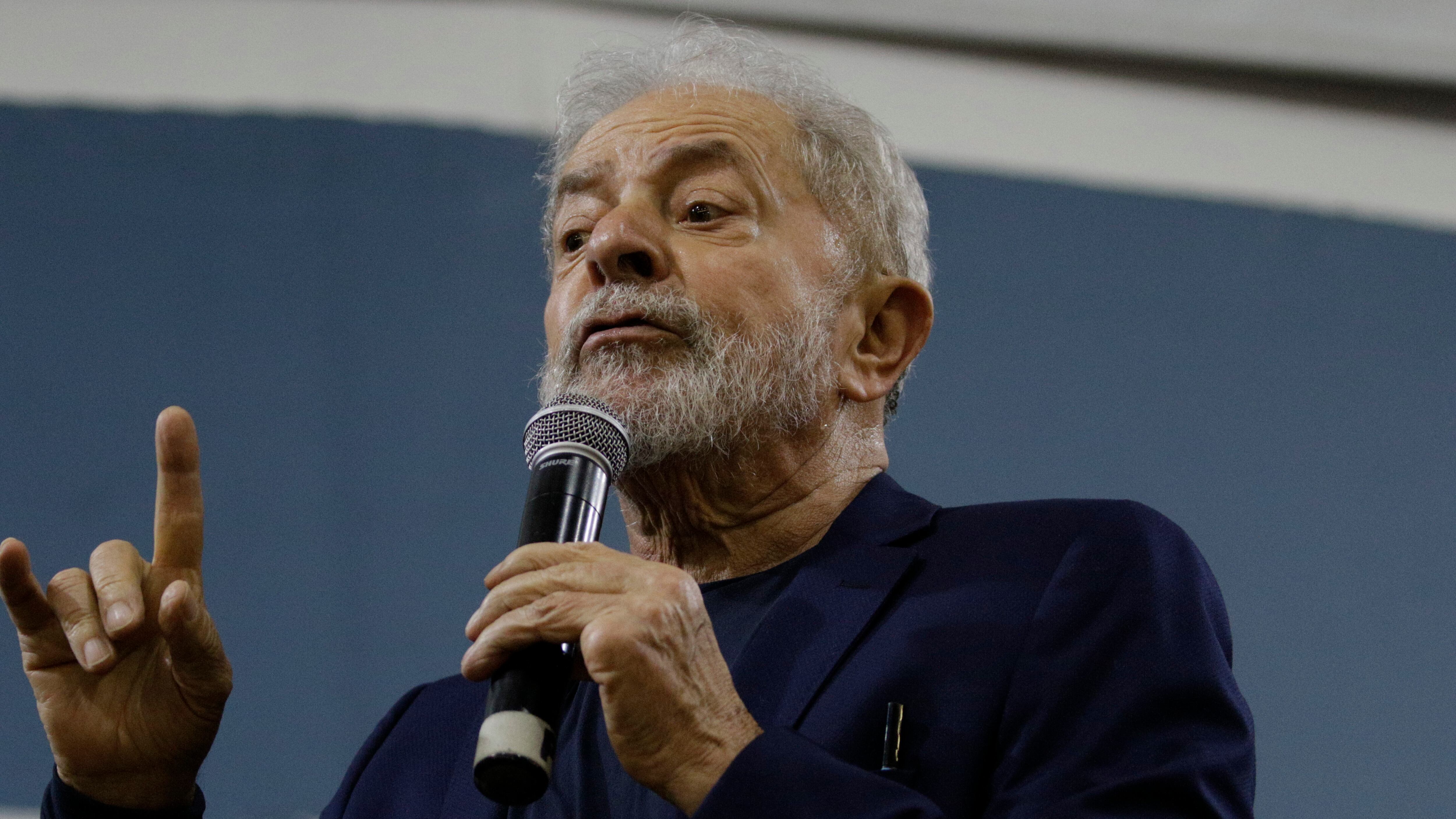 Lula, mea culpa in ritardo "Errore l'asilo a Battisti"