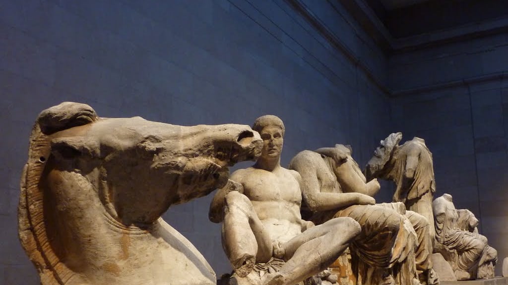 Ma così chiuderebbero il Louvre e Brera
