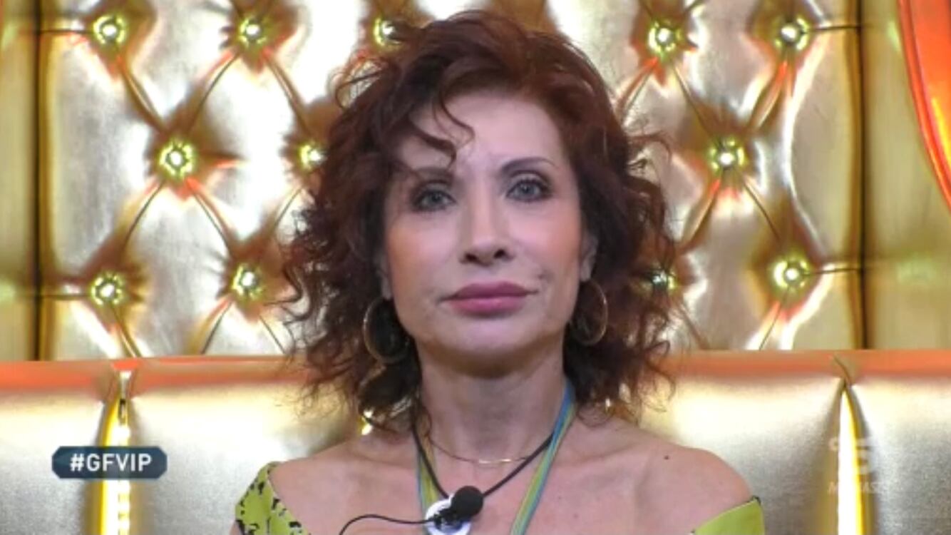 Le parole choc di Alda D'Eusanio: "Il compagno della Pausini la mena"