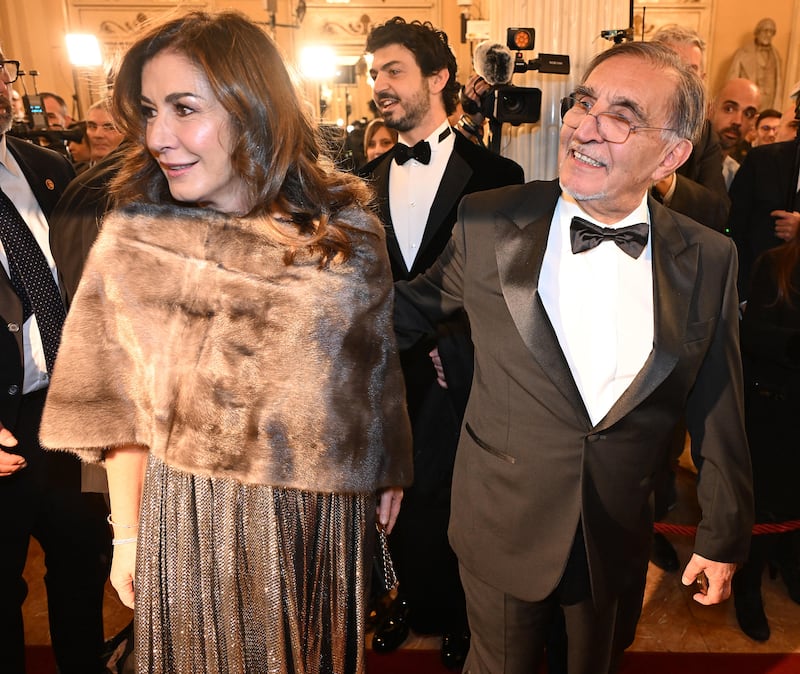 Parterre ricco di ospiti per la prima della stagione al teatro alla Scala 3