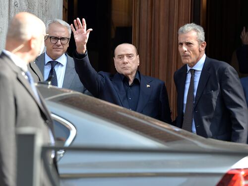 Il ritorno di Berlusconi in Senato dopo nove anni: "Domani in aula per l'inizio della legislatura"
