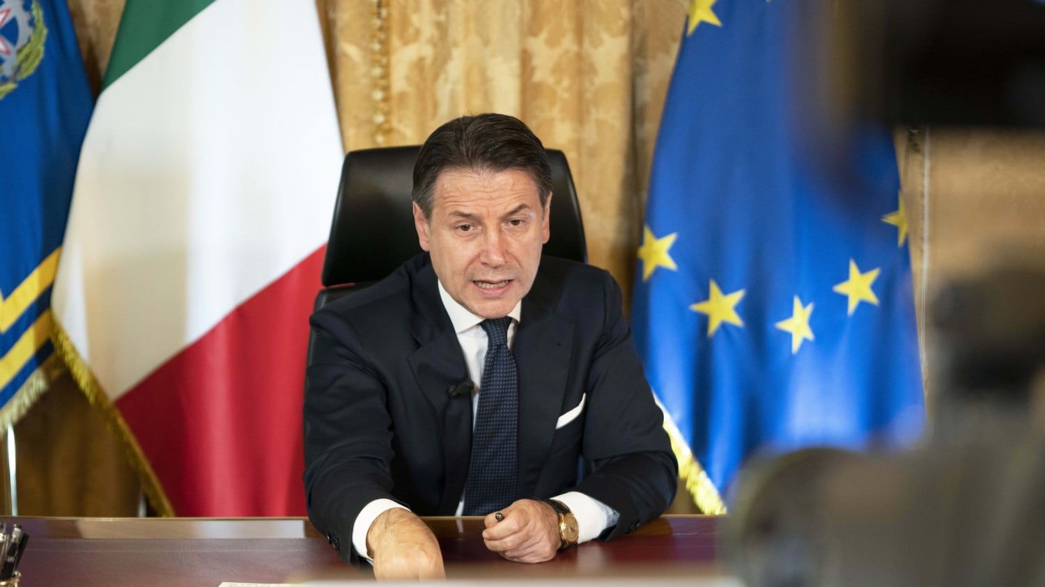 Boom dei contagi: il virus salva Conte
