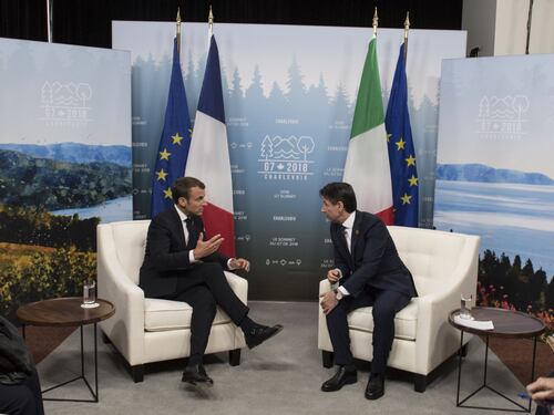 Migranti, disgelo tra Italia e Francia: Macron telefona, Conte andrà a Parigi