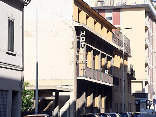 Sgomberato l'ex hotel. Kata ancora non si trova
