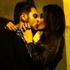 Nina Moric, baci ho con la nuova fiamma 4