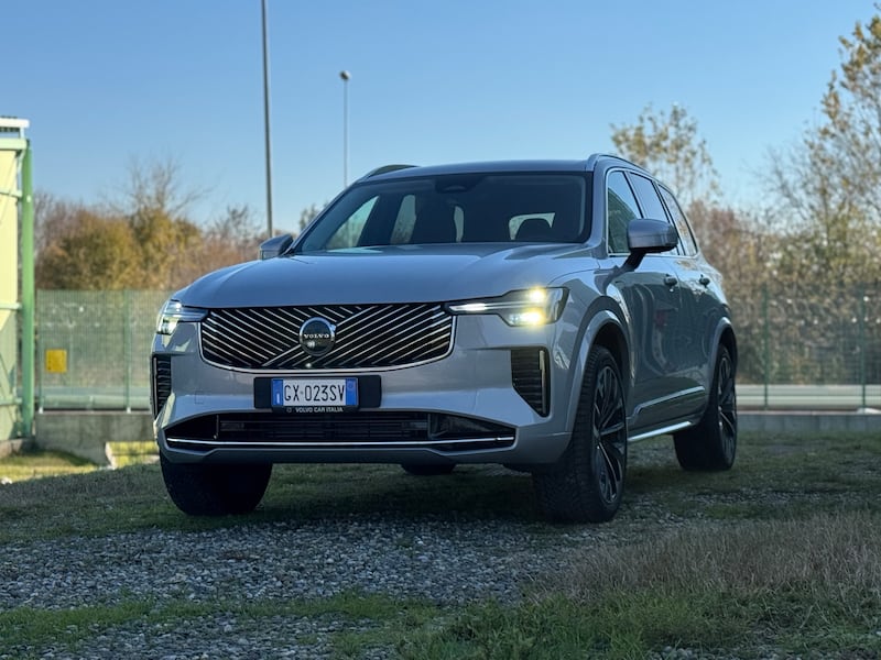 Volvo XC90: la gallery del nuovo SUV premium svedese, che comfort 18