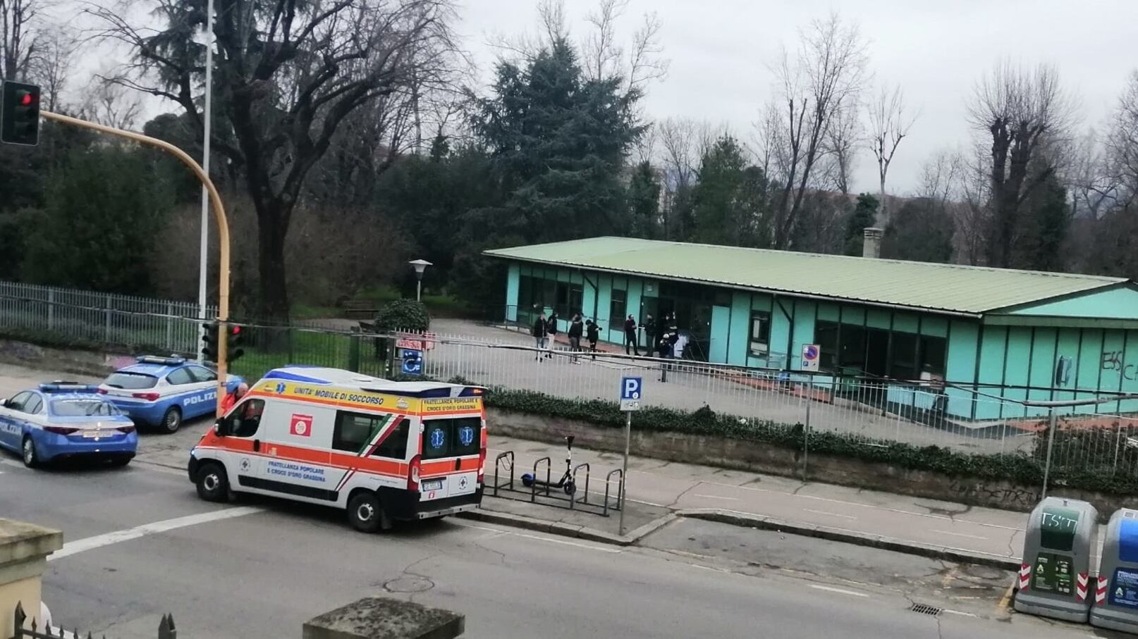 Spaccio, risse e violenza nella zona del centro d'accoglienza: è allarme a Firenze
