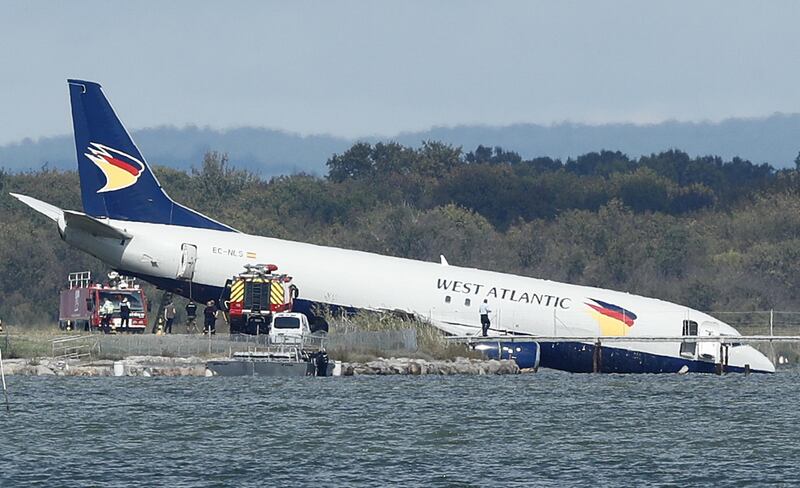 incidente aereo a Montpellier: cargo Boeing 737 esce di pista poco dopo l'atterraggio 1
