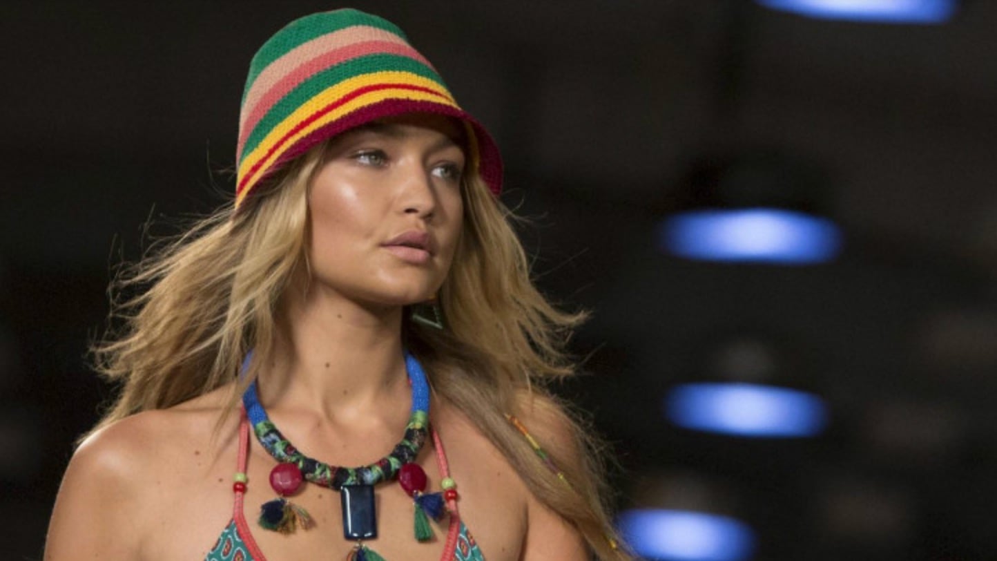 Gigi Hadid sposa l'ascella irsuta: i social protestano