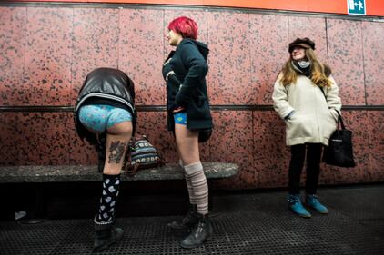 No Pants subway ride, la corsa in metropolitana che sfida il freddo 14