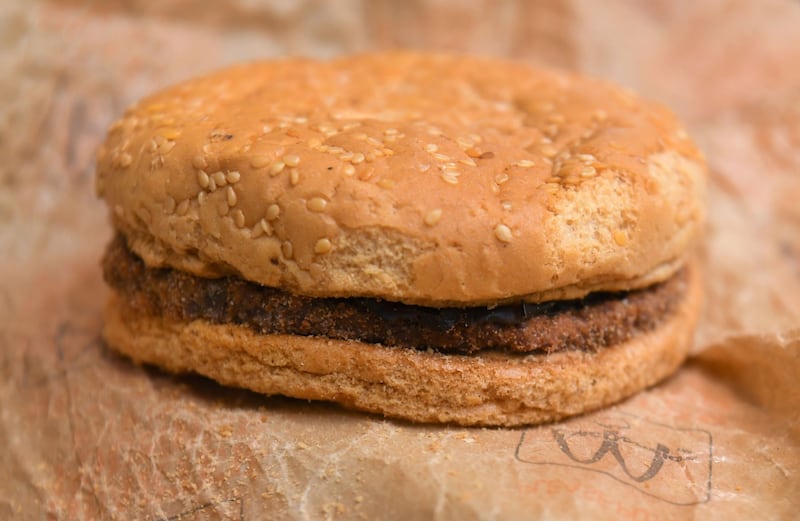É rimasto intatto un panino del McDonald's acquistato nel 1995 1