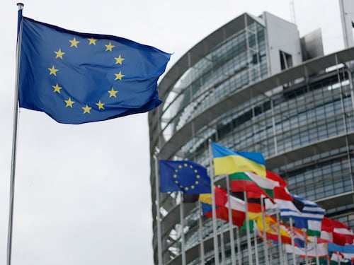Niente minuto di silenzio per Kirk nel Parlamento Ue. E scoppia la bufera