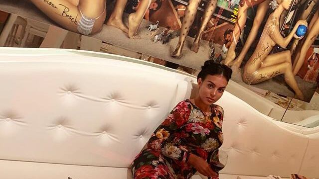 La "piratessa" Georgina Rodriguez conquista internet con un lato B da urlo